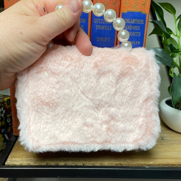 Pink Faux Fur Handbag with Pearl Handle - Picture 5 of 7